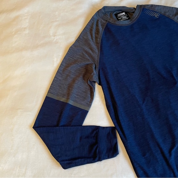 American Eagle Active Flex Blue and Grey Long Sleeve Shirt - Picture 4 of 6